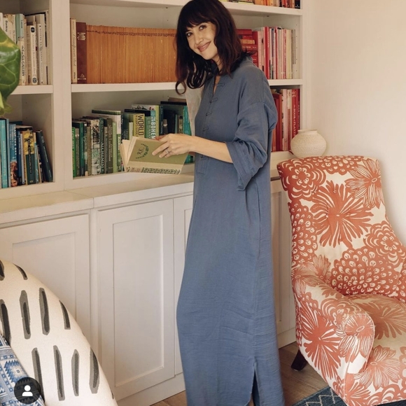 XS Oddbird Kaftan Lounge Dress in Not Quite Electric Blue - Picture 3 of 7